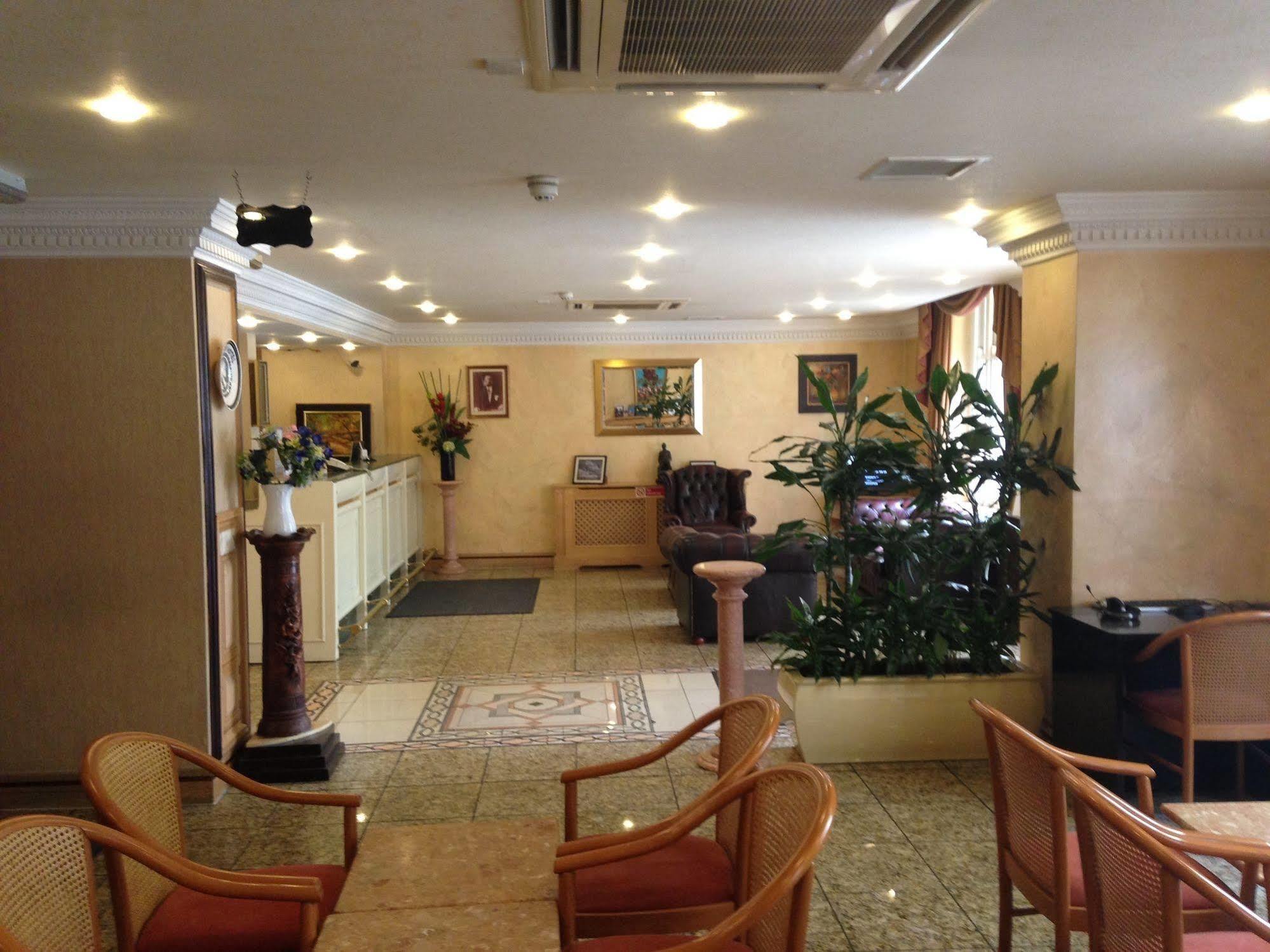 Troy Hotel Londen