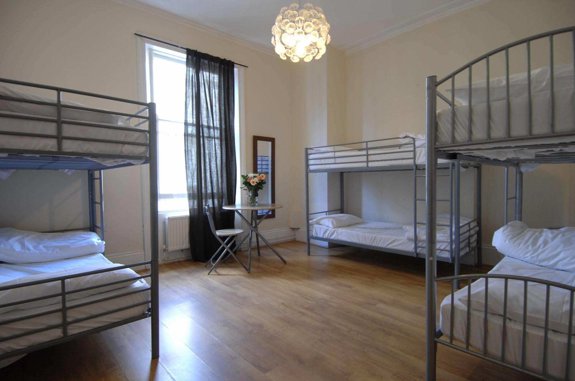 Hostel Barkston Earls Court London