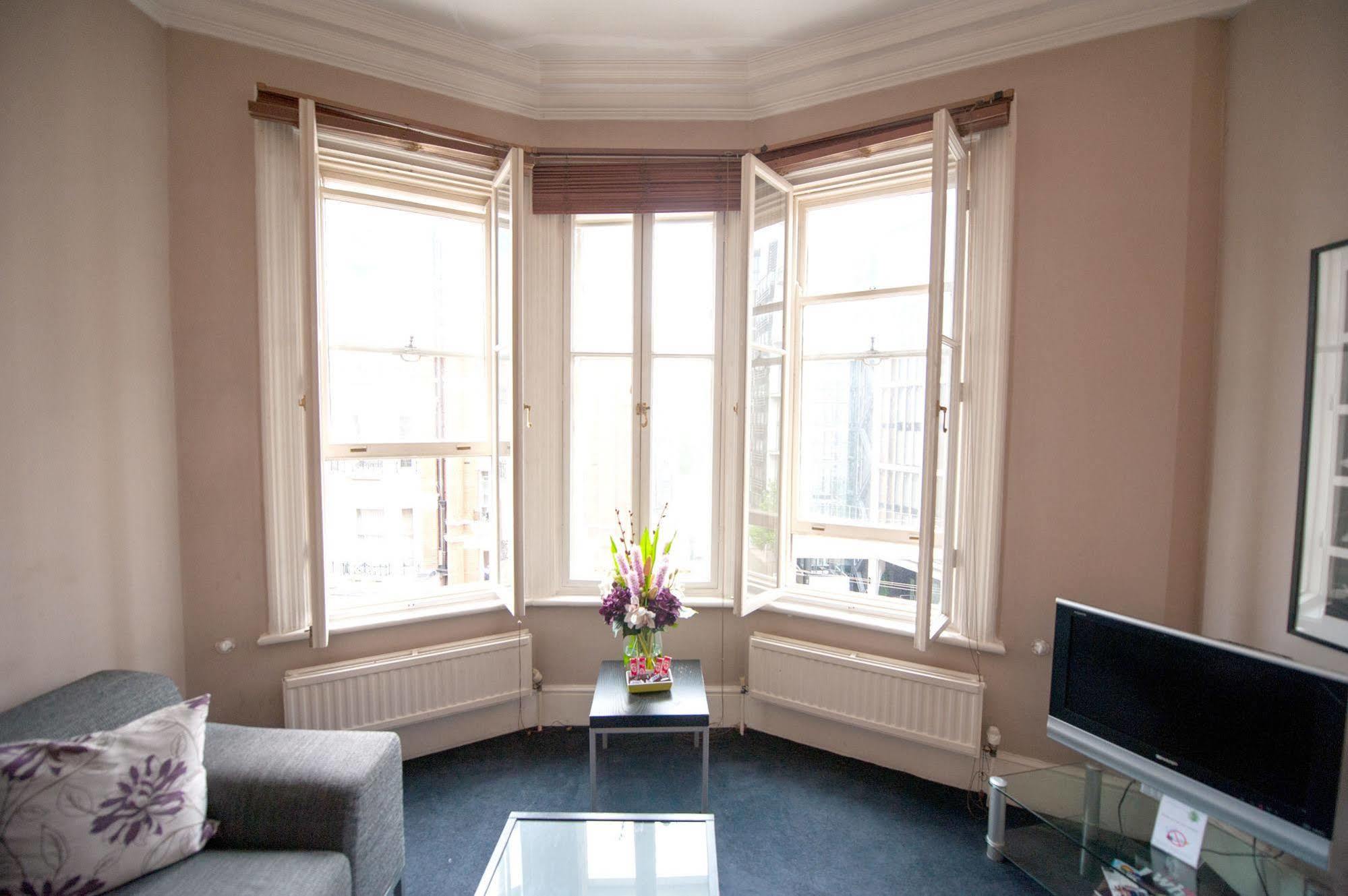 Knightsbridge 4*
