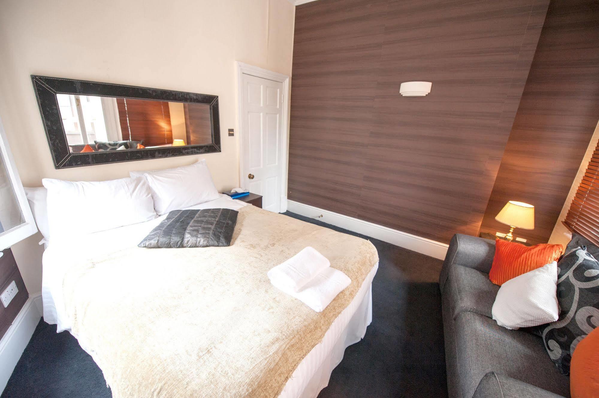 Knightsbridge Hotel 4*