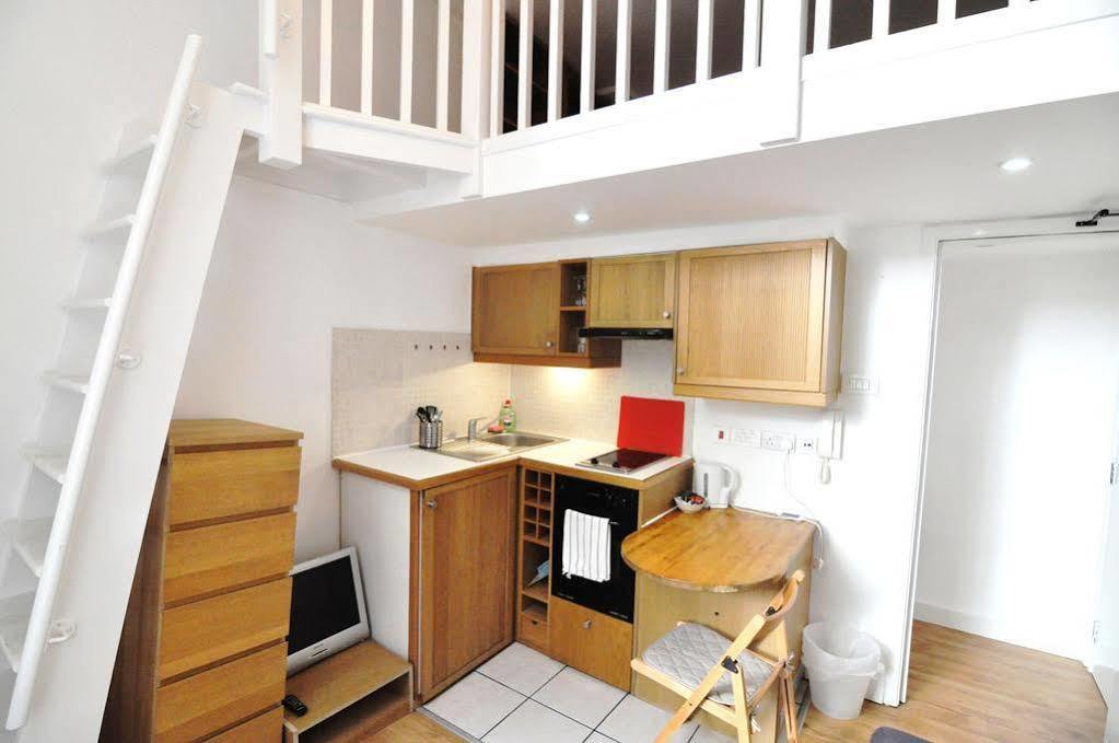 The Short Let West Kensington Apartment London