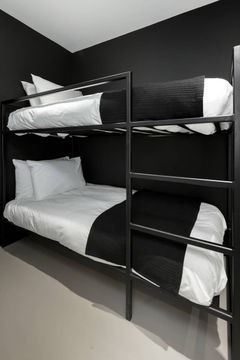 Kip Hotell 2*