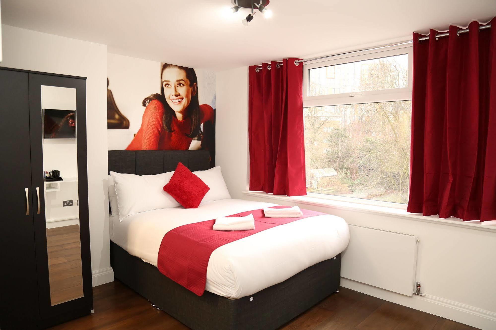Wembley Park Hotel 3*