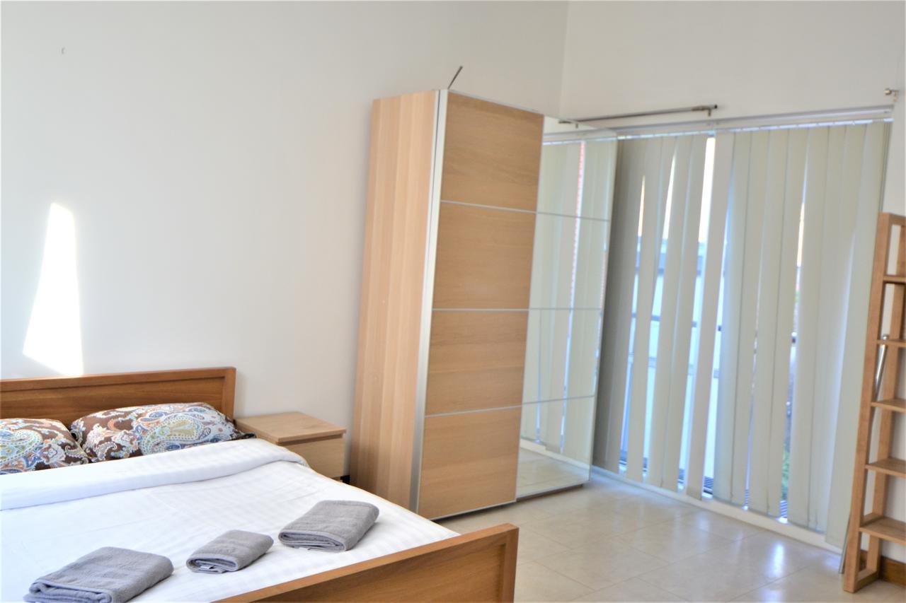 Apartment Bell House