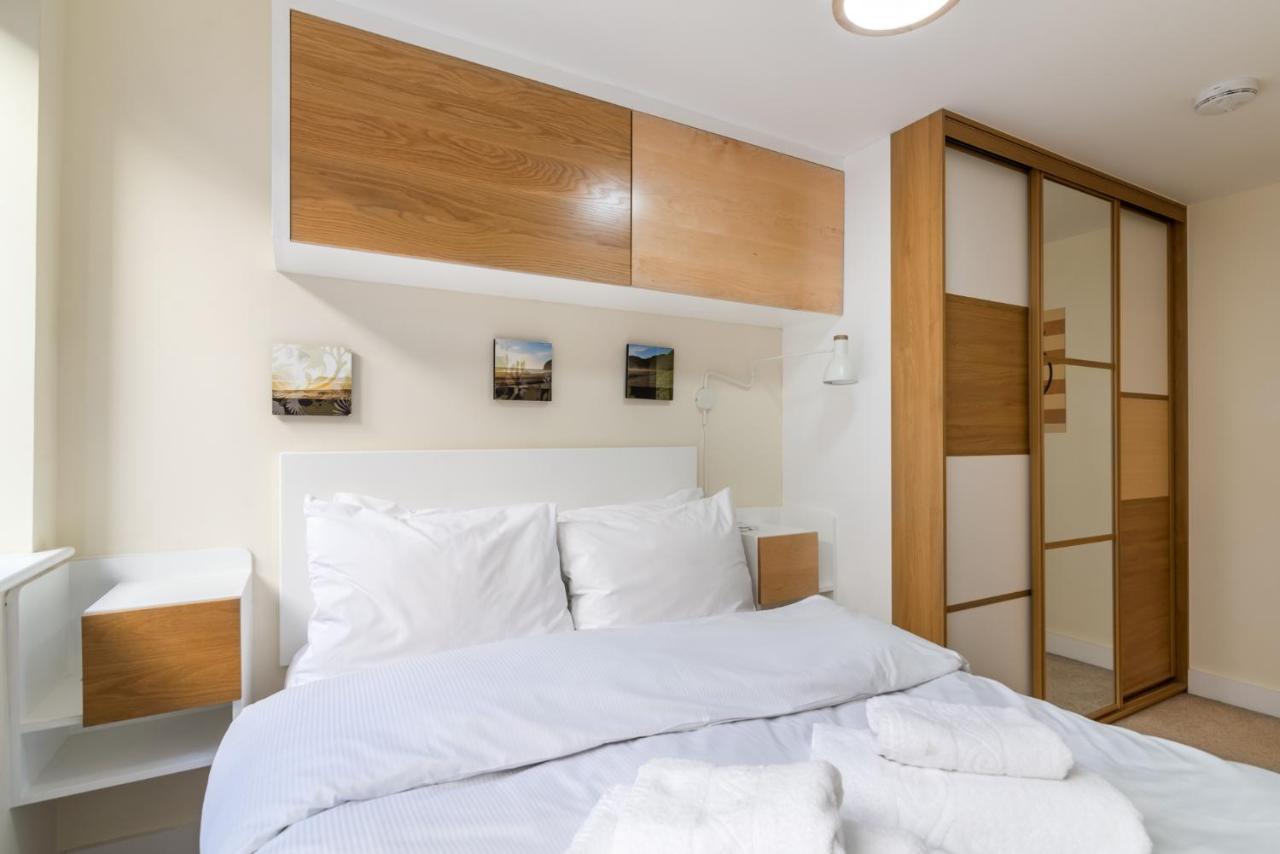 Fantastic Central Brixton Flat For Up To 6 Guests Apartment *