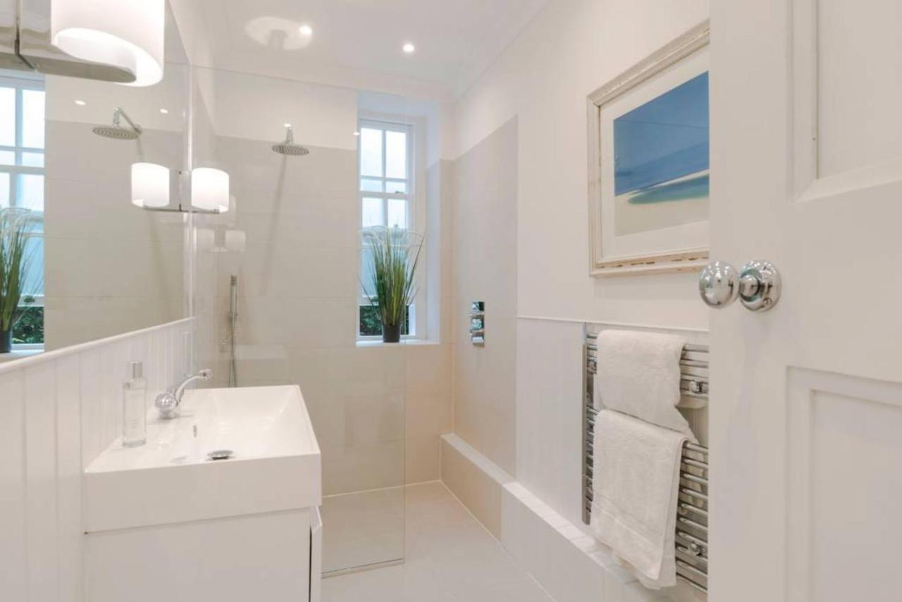 Bright And Leafy 1 Bedroom Flat In The Heart Of Chelsea Apartment