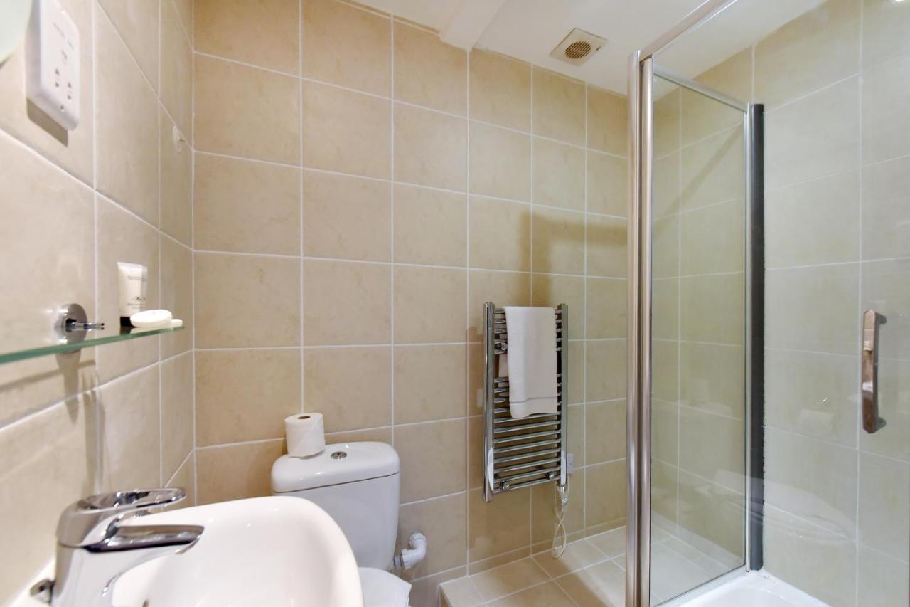 Apartment Chancery Lane London