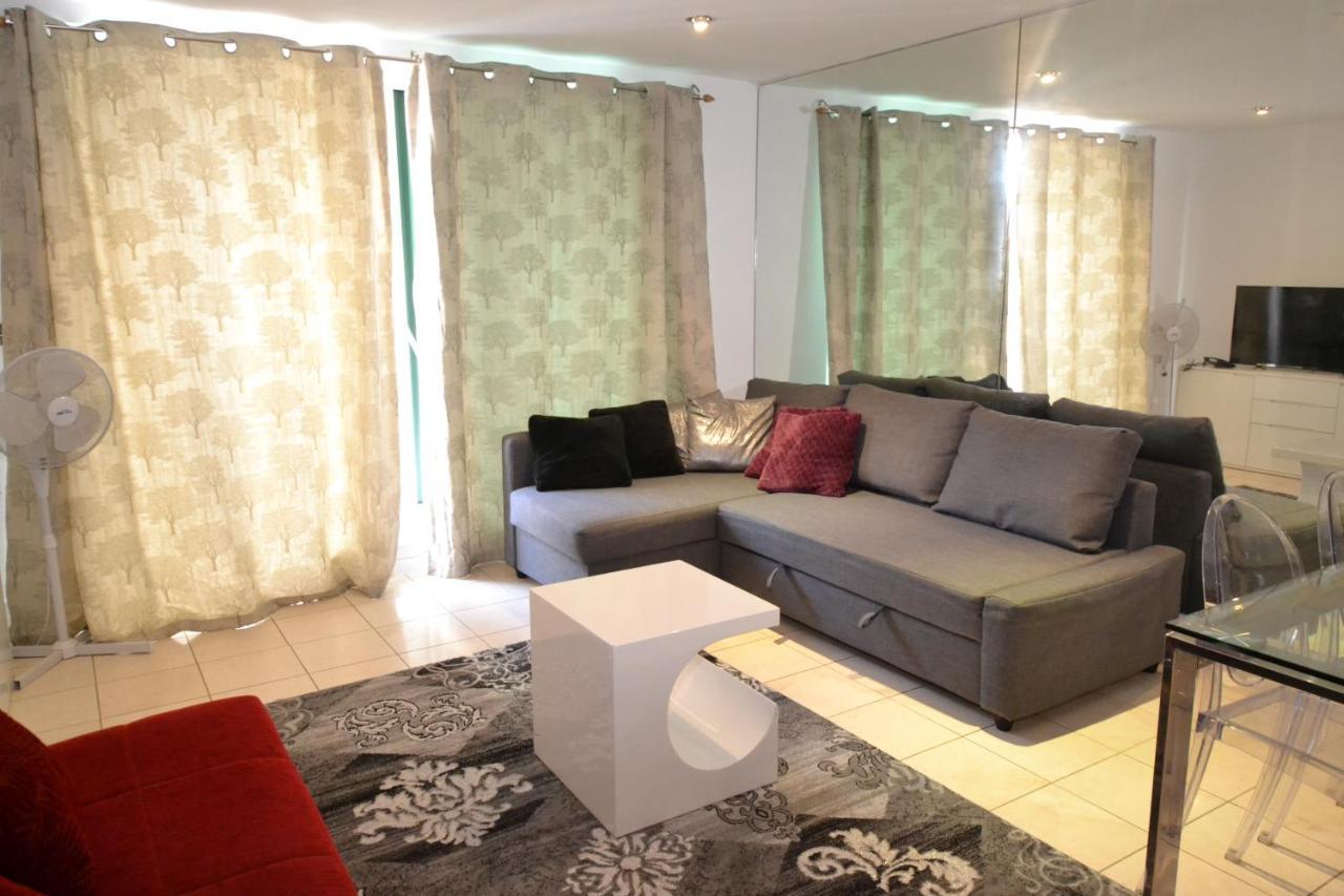 The Riverside Apartment *