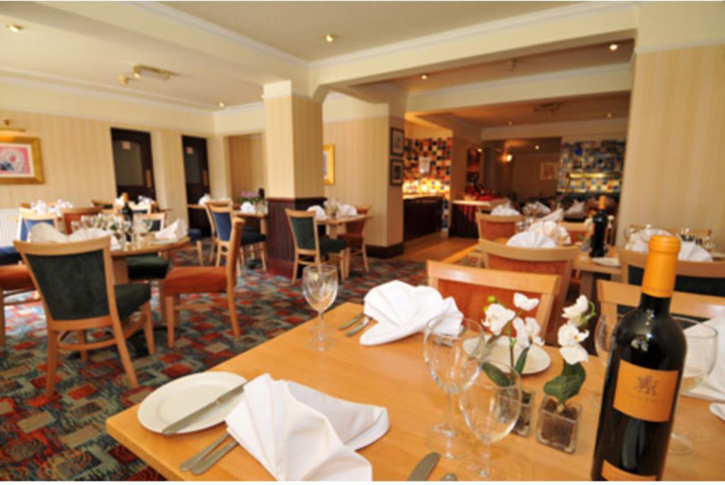 Comfort Harrow Hotel 3*