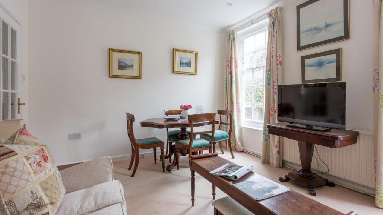 37 Devonshire Mews West * Londres