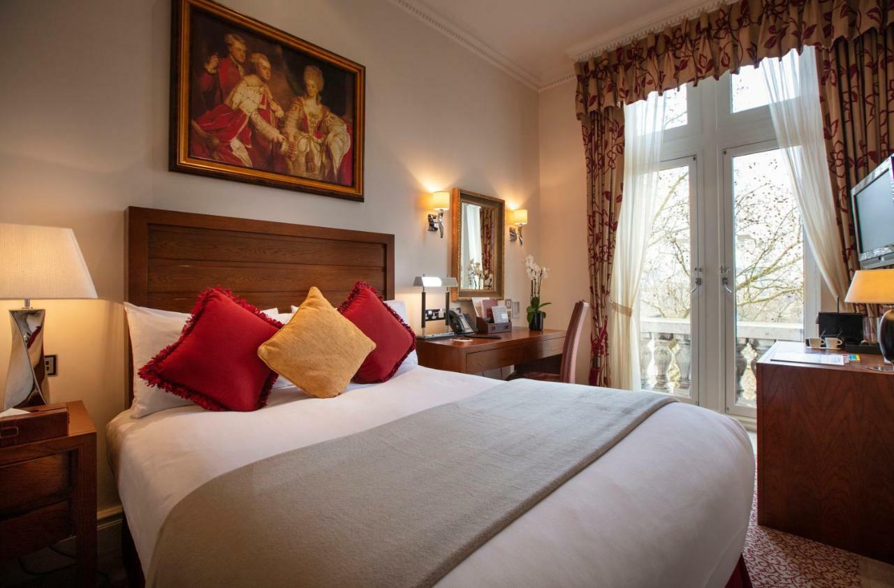 The Royal Horseguards Hotel, Hotel