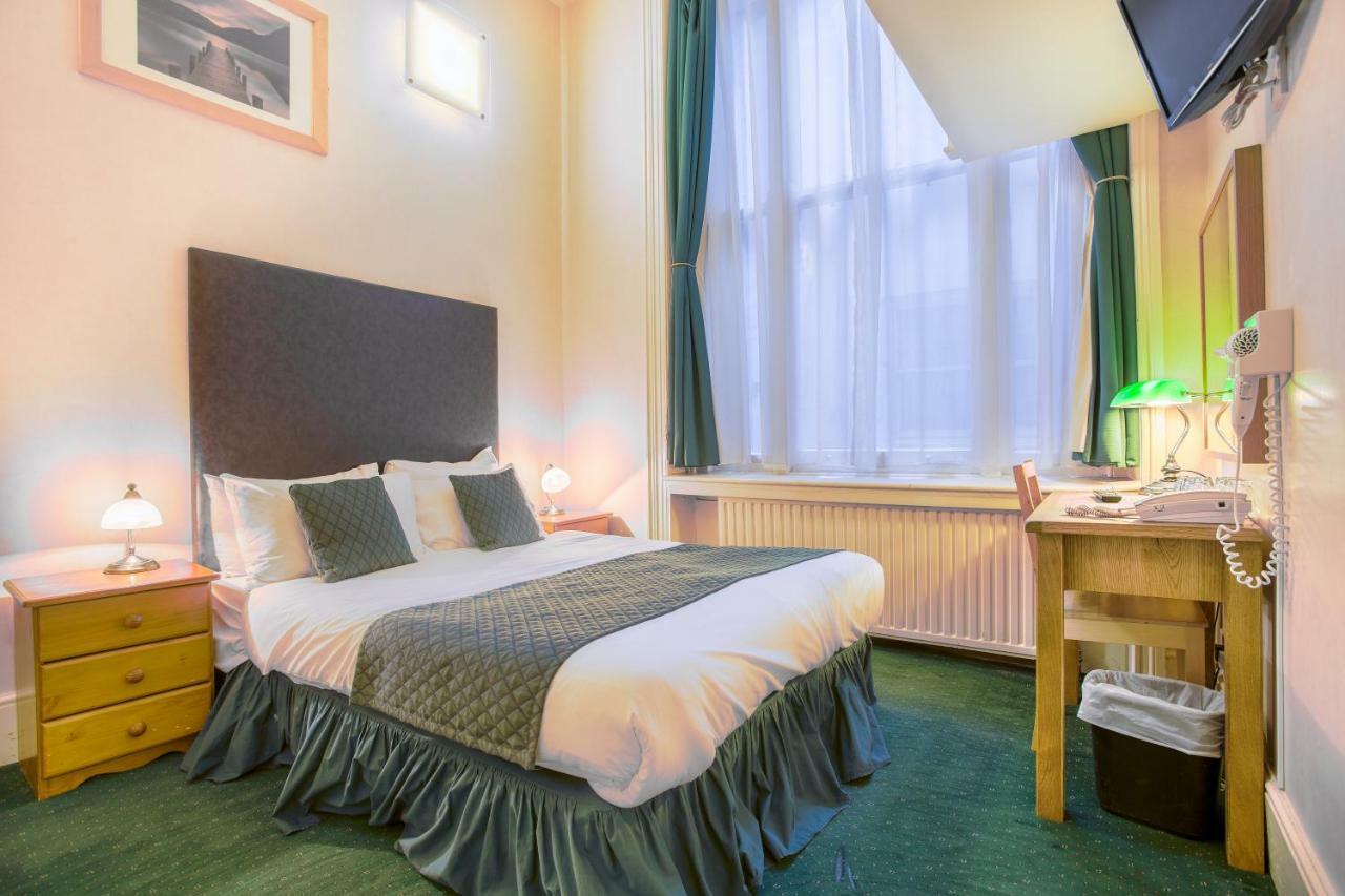 Hotel Town 3*