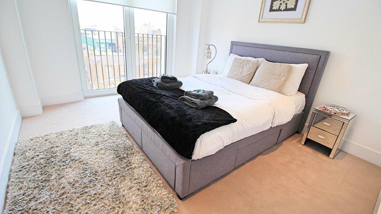 High End Vauxhall Apartment