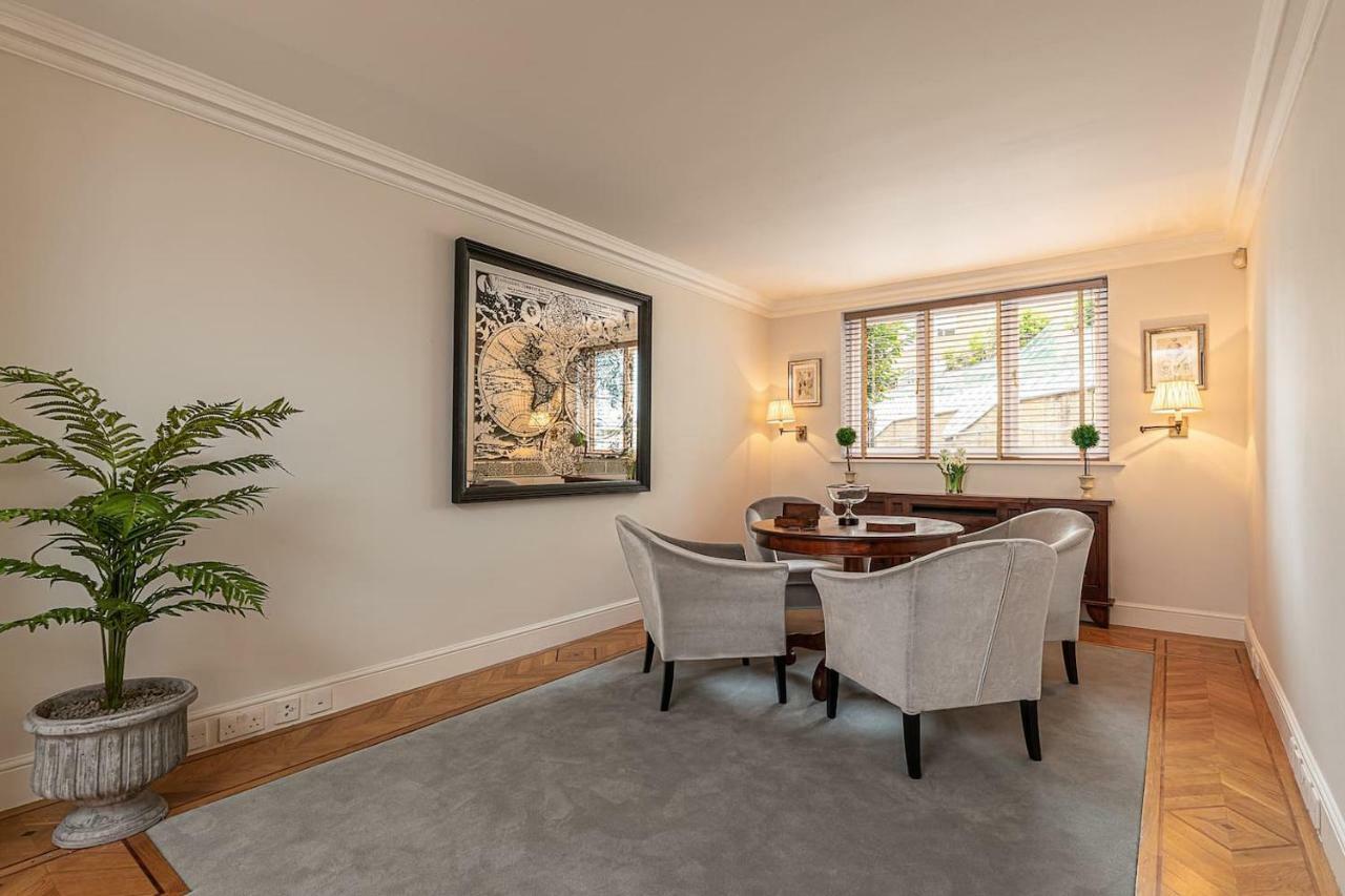 Ferienhaus Joivy Stunning 6-bed House Near Harrods In Knightsbridge *