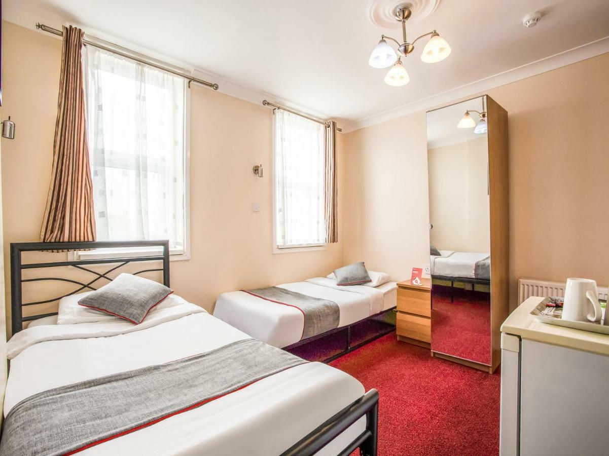 Oyo Lifestyle Golden 3*