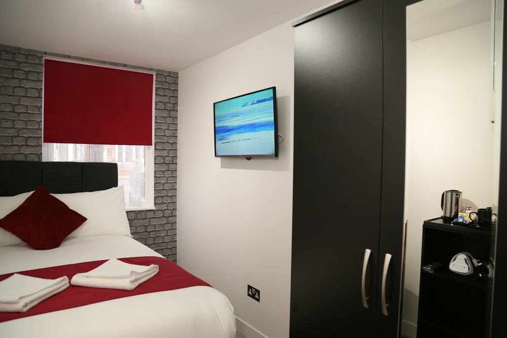 Hotel Wembley Park 3*