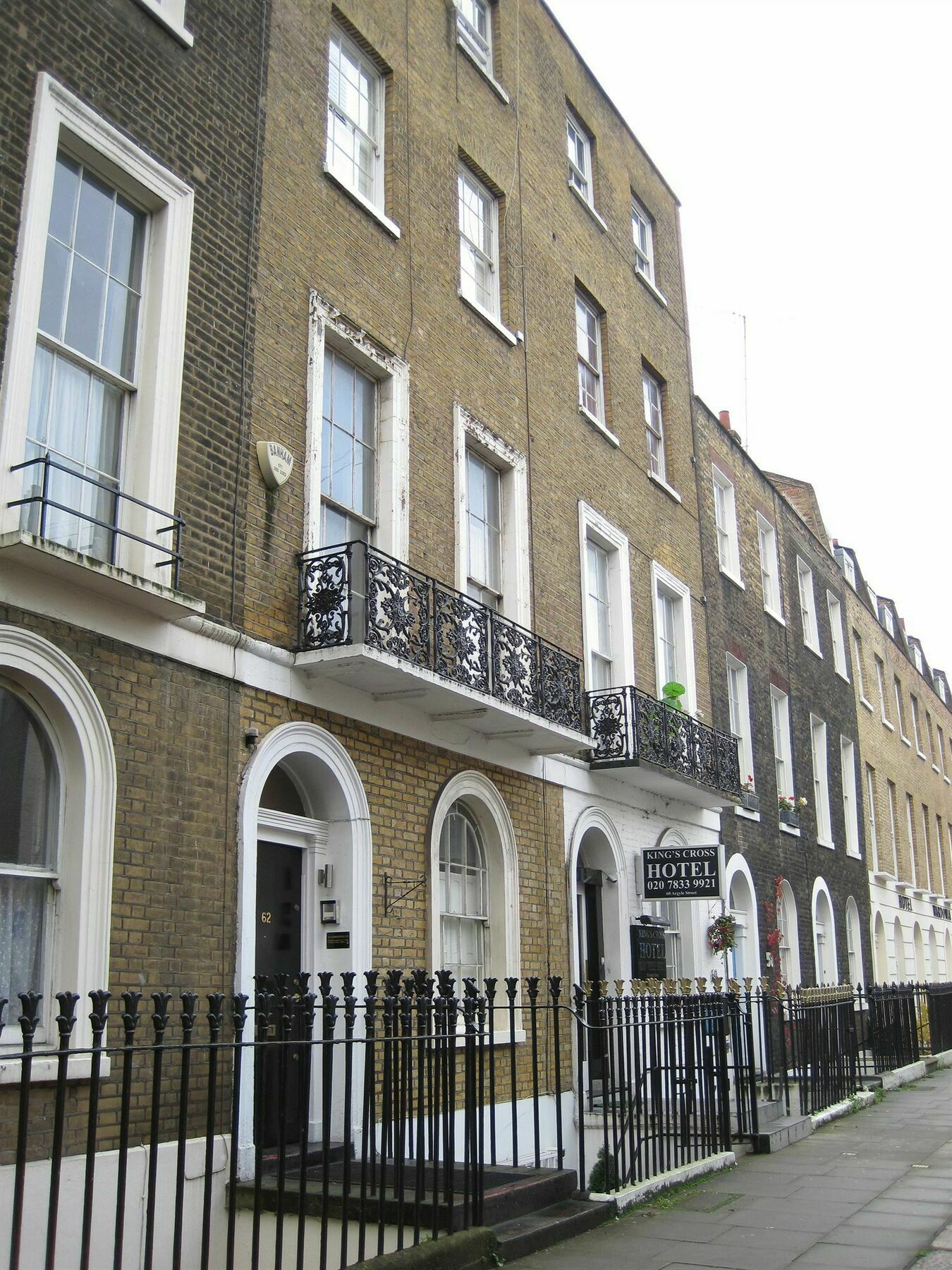 Kings Cross Hotell 2*