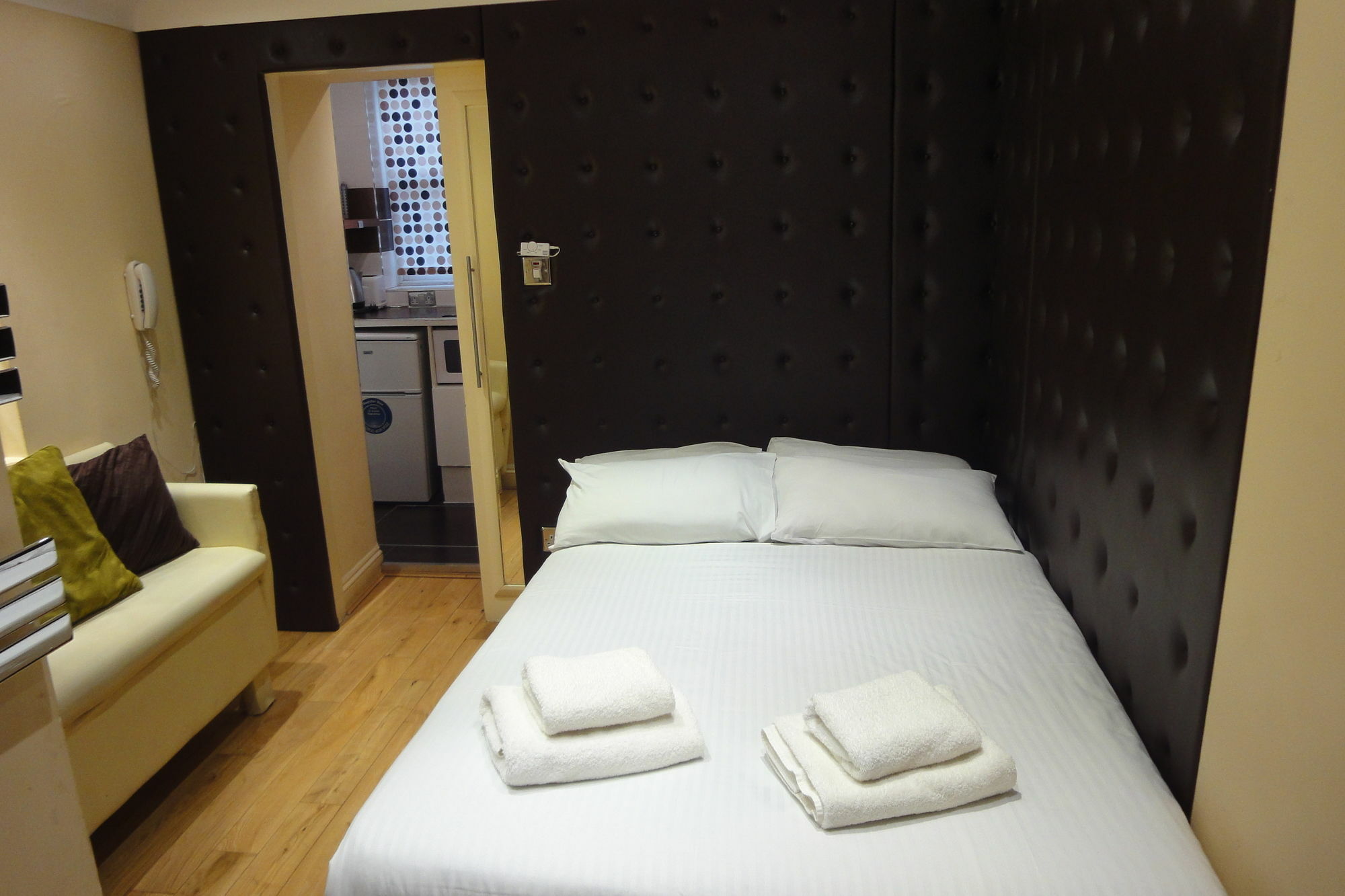 Apartment Dylan Earls Court London
