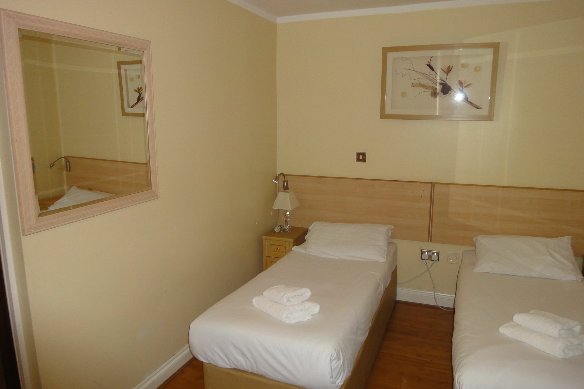 Apartment Dylan Earls Court London