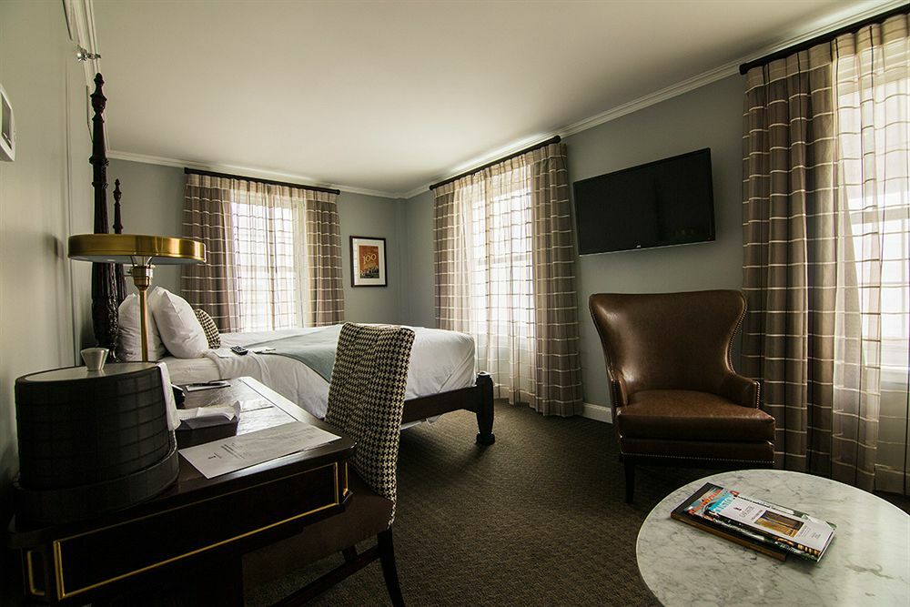 Lancaster Hall Hotell