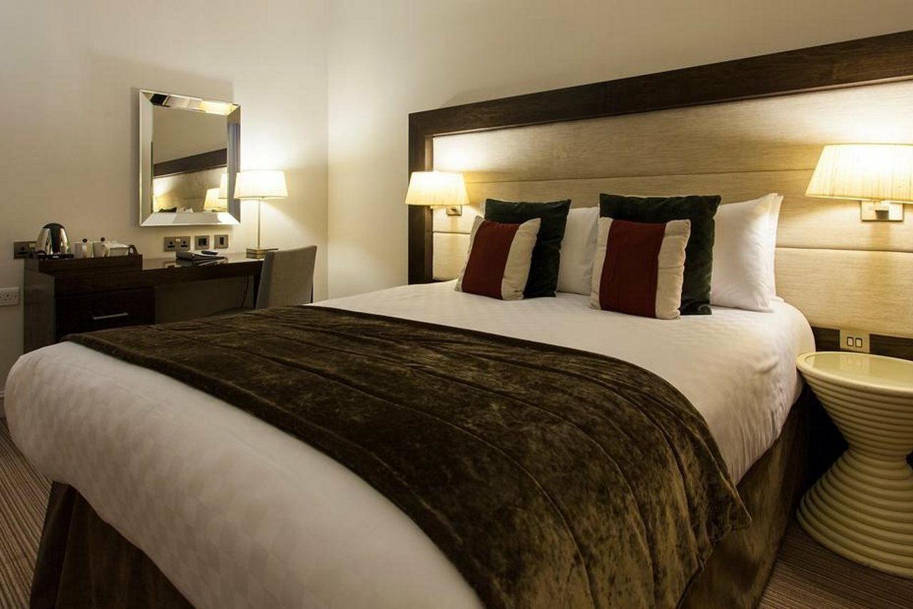 Thistle Holborn Hotel 4*