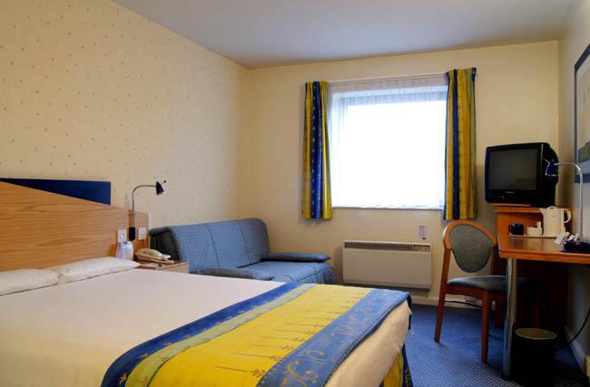 Hotel Express City, An Ihg London
