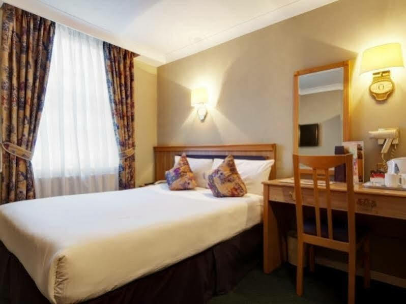 Hotel Berjaya Eden Park London