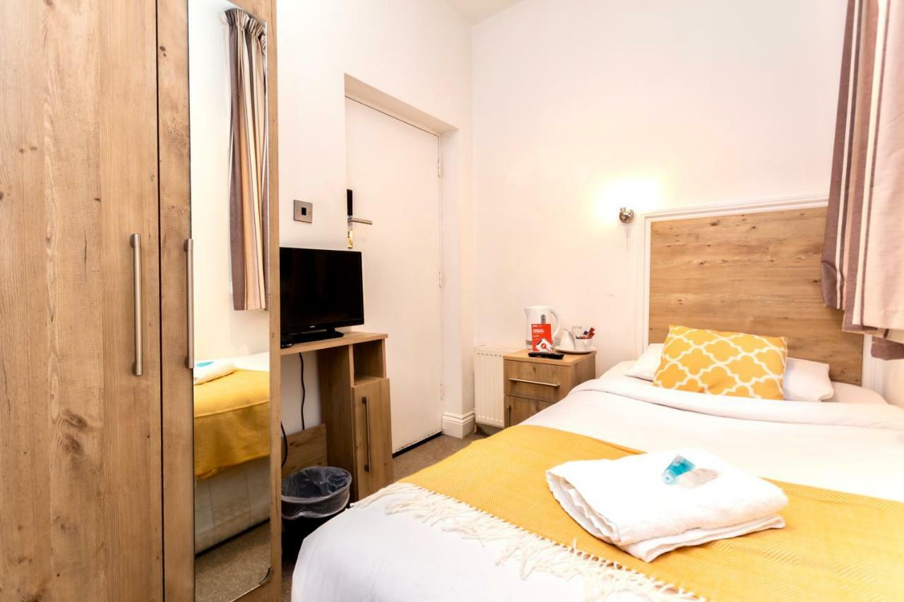 Hotell Oyo Tamtam Acton 3*