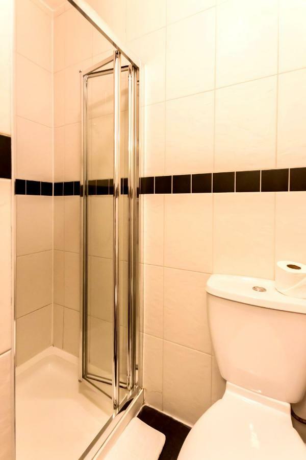 Hotell Oyo Tamtam Acton London