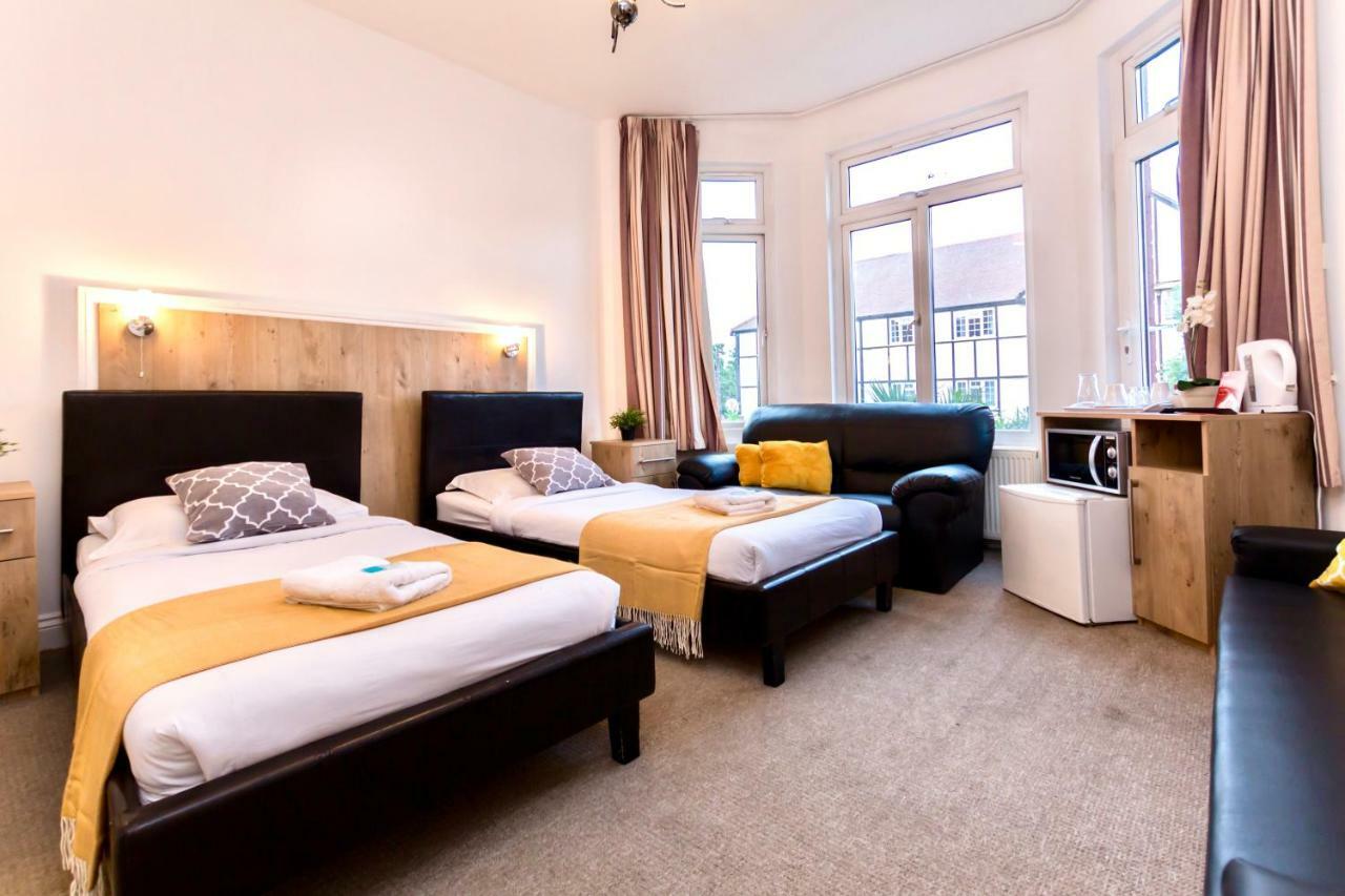 Oyo Tamtam Acton Hotell