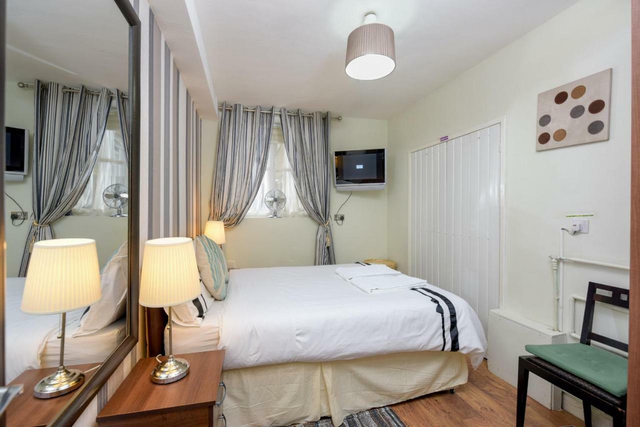 Gloucester Gardens Apartment