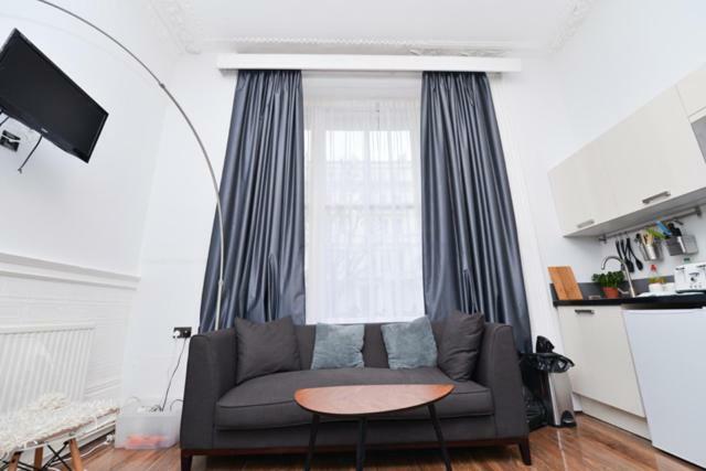 The Dome Hyde Park Apartment *