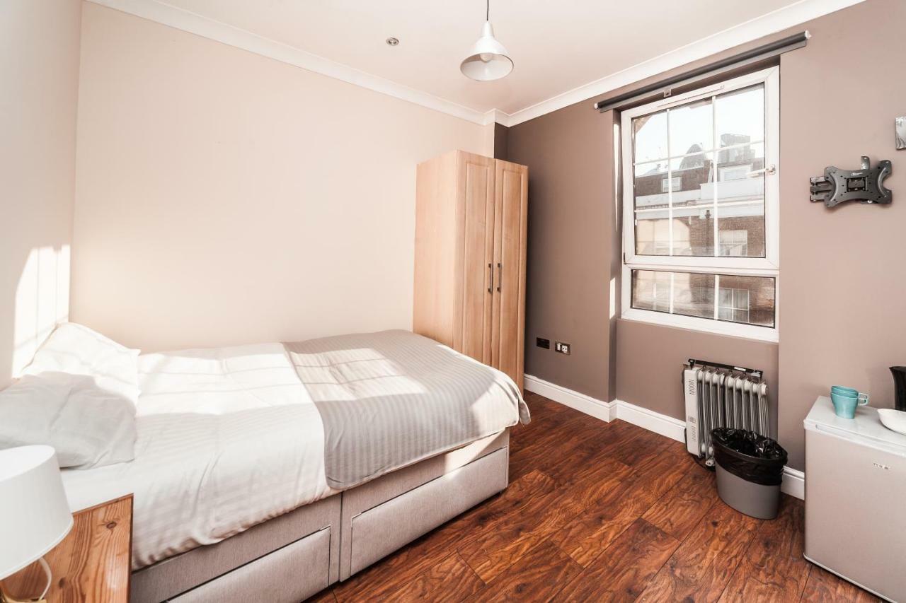 Guest house Private En-suite @ Liverpool Street, Brick Ln London