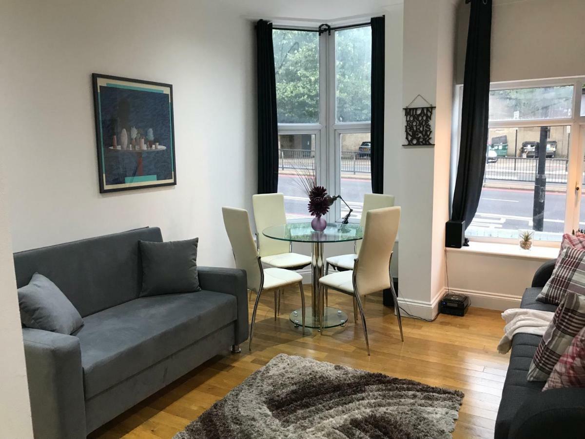 Archway Apartment *