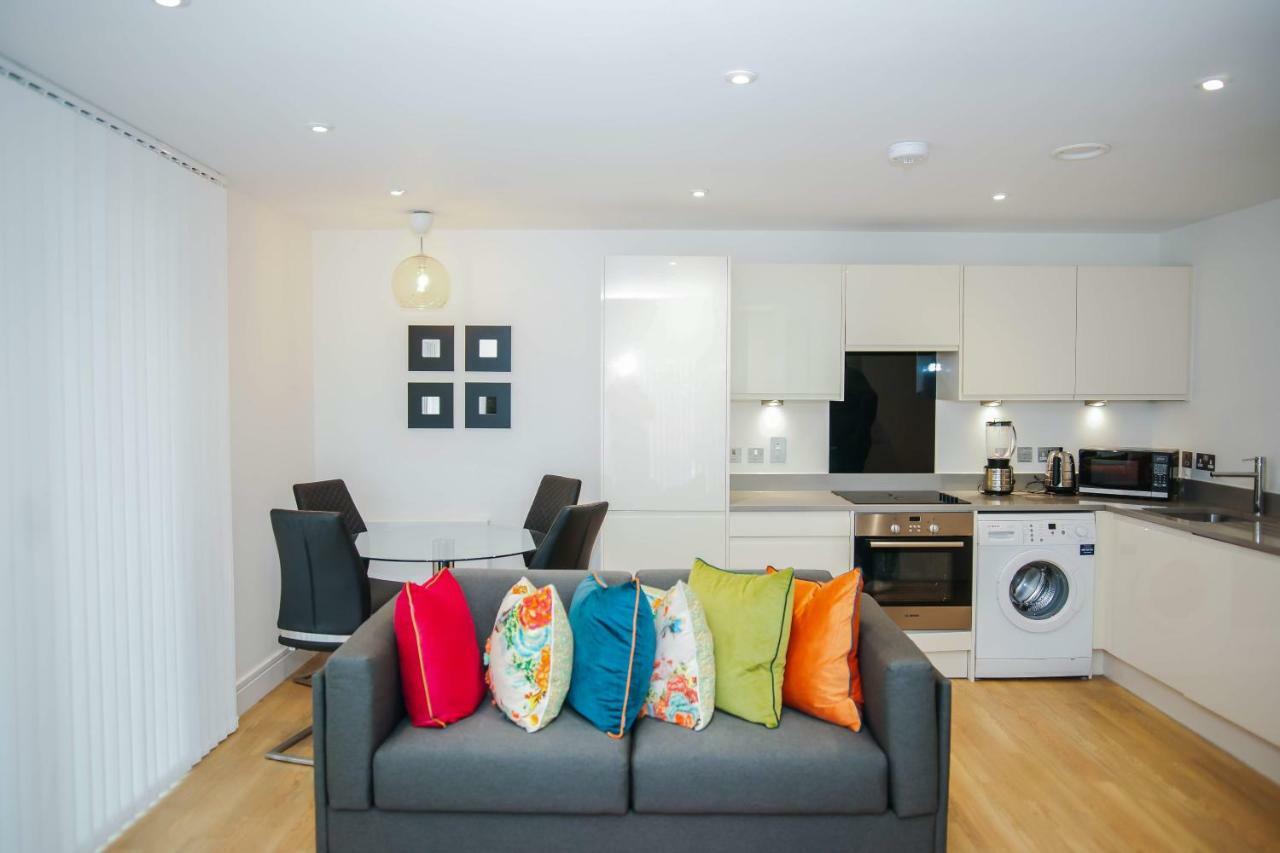Executive 2 Bed * London