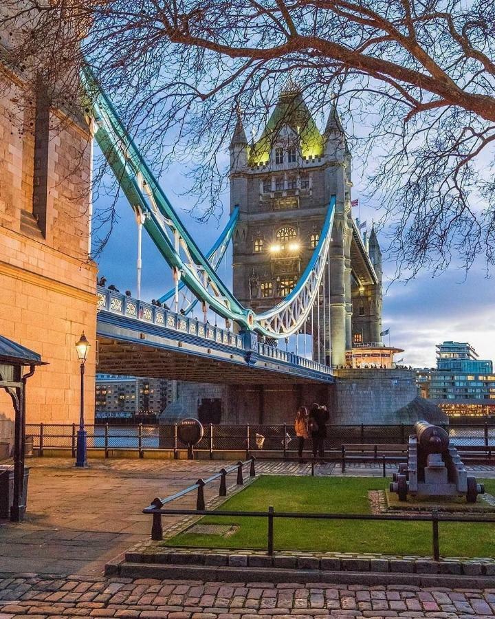 Tower Bridge Rainbow Gasthof 3*