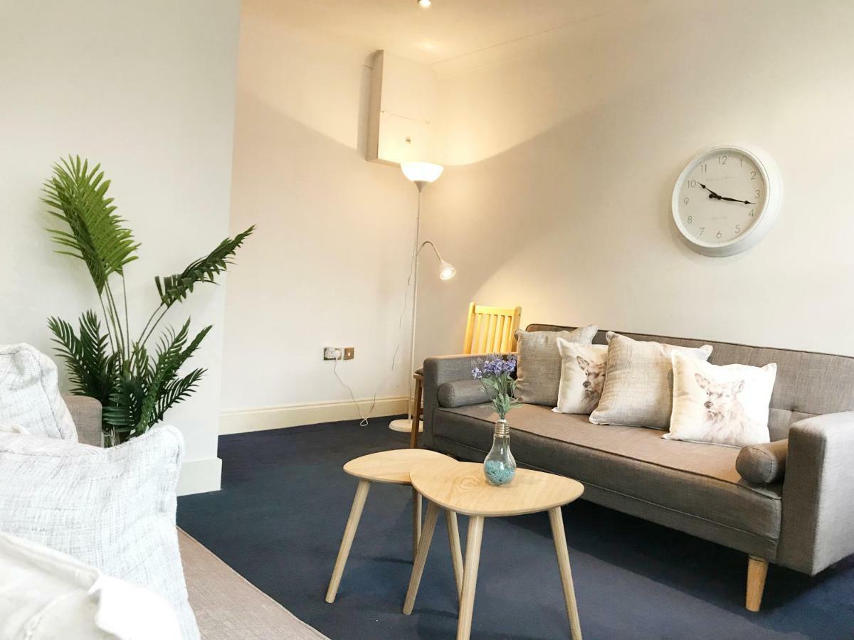 Apartment Archway *