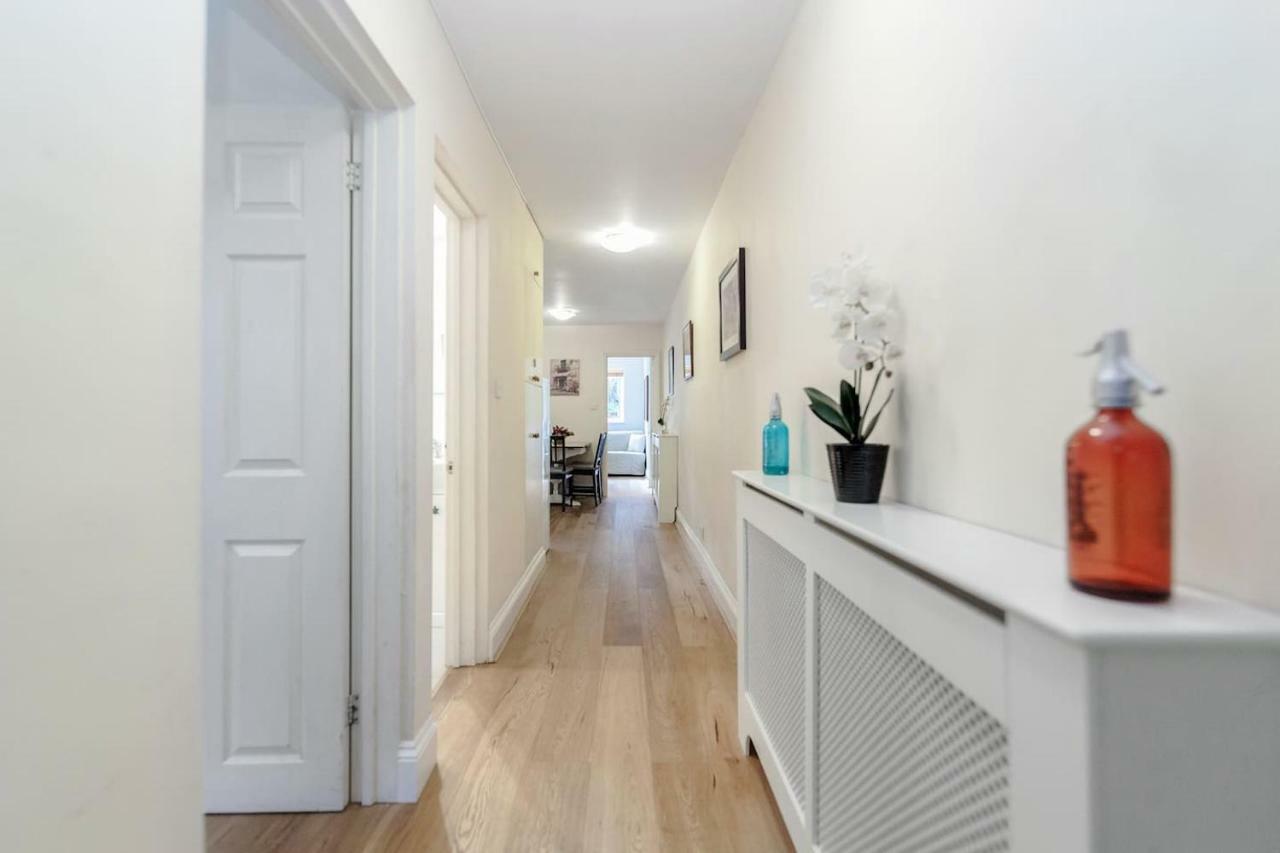Apartamento 3 Bedroom Garden Flat - Location *