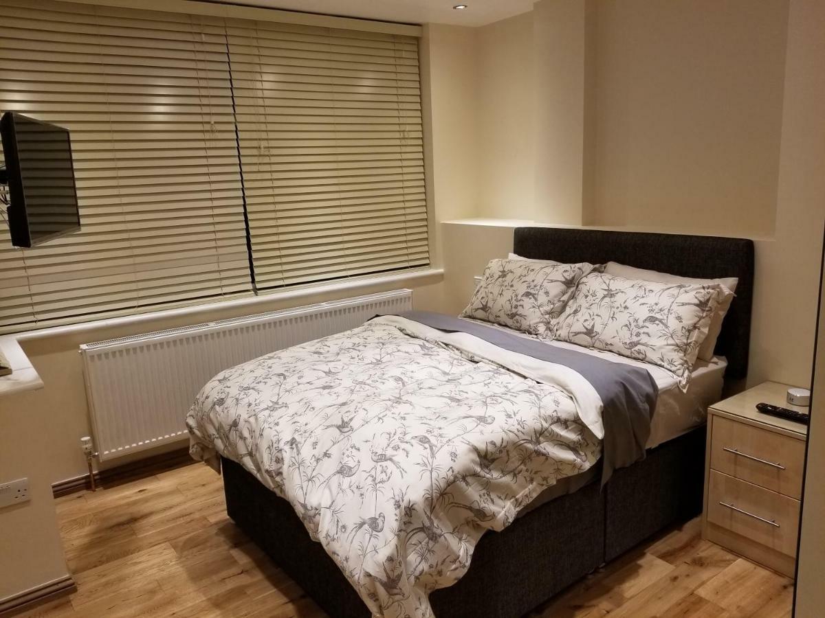 Luxury 1min Walk From Underground, With Free Parking Free Wifi Appartement *