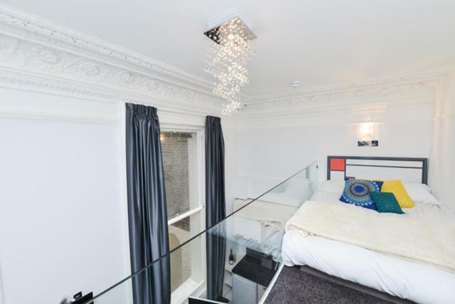 The Dome Hyde Park Apartment London