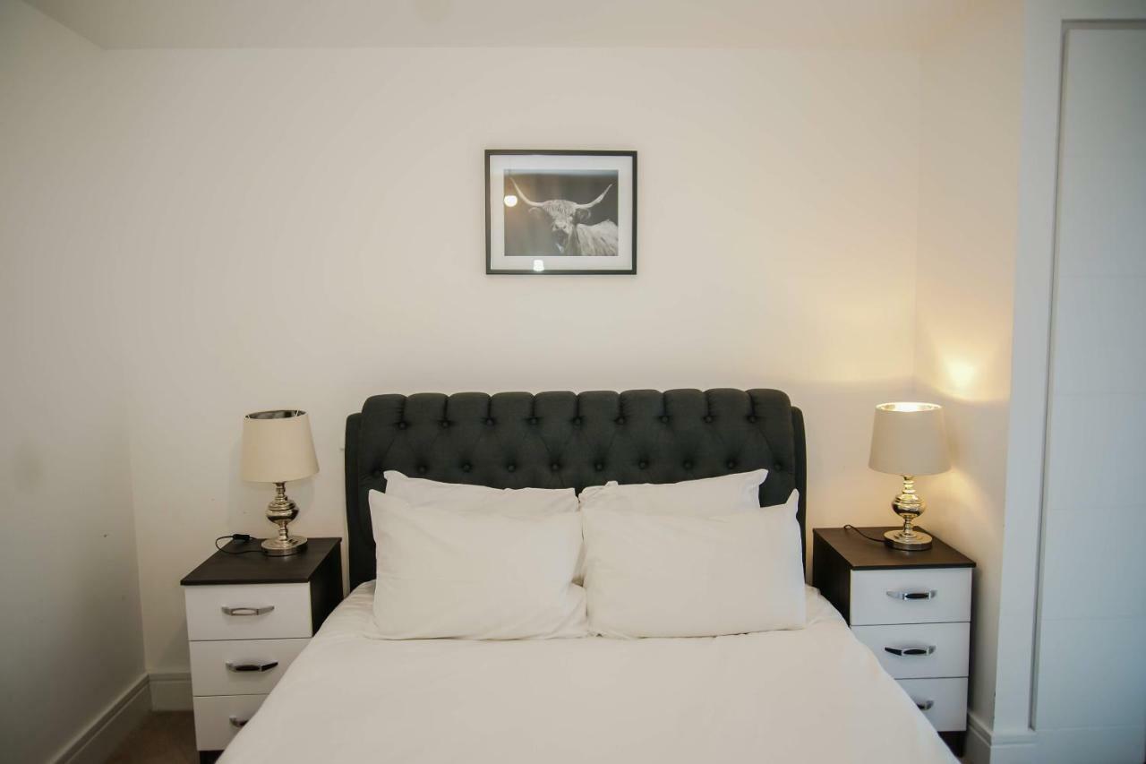 Executive 2 Bed Apartment London