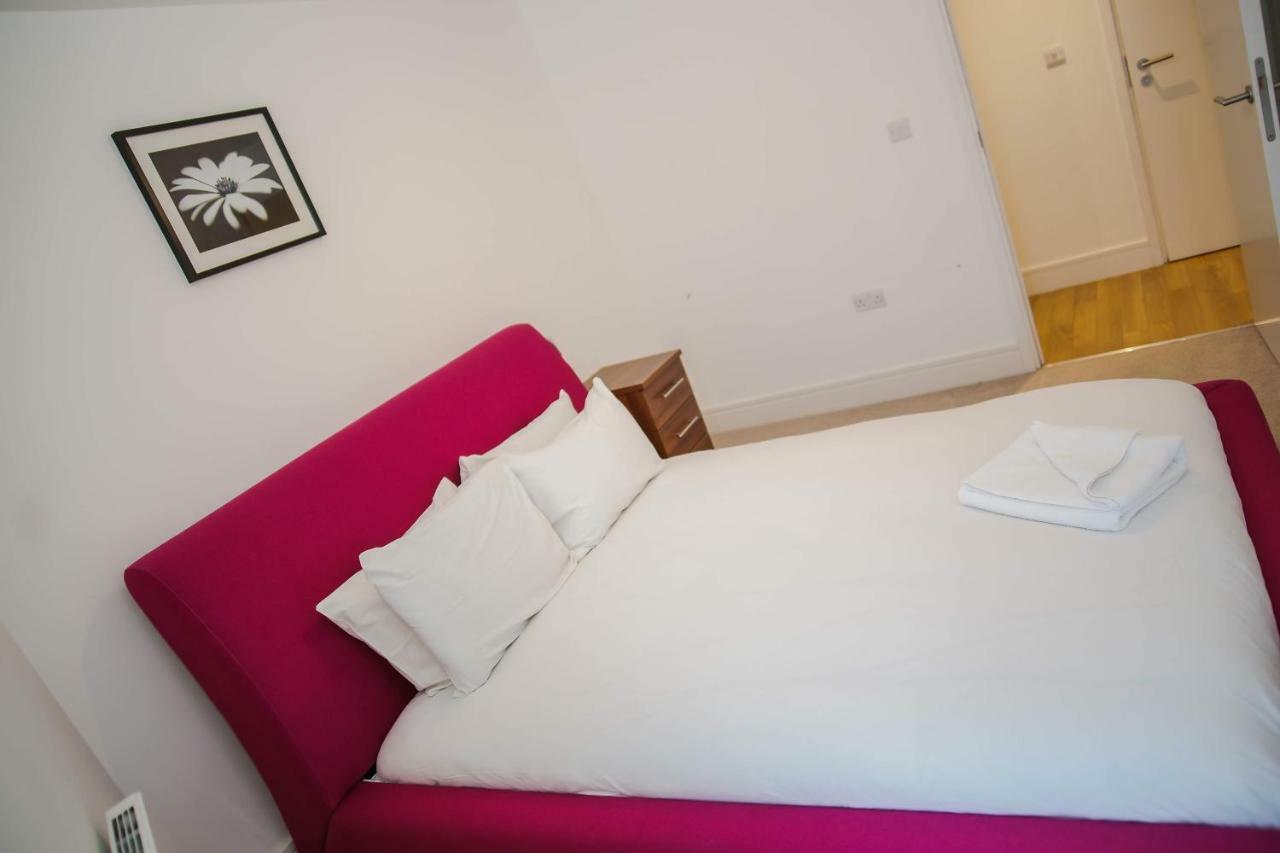 Executive 2 Bed Apartment London