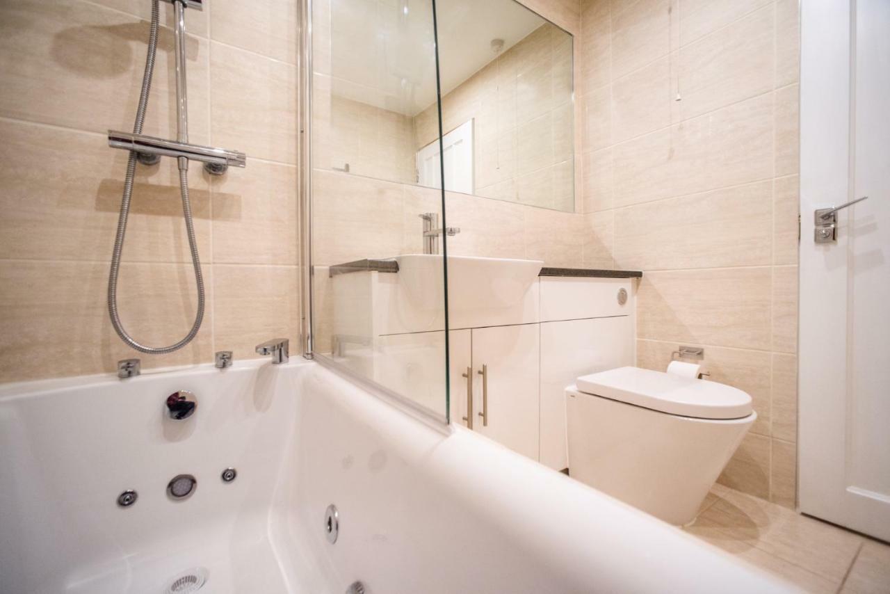 Superb Modern 3bed 2bath, Trendy Fitzrovia W1 By Oxford Street With Lots Of Local Info Provided * London