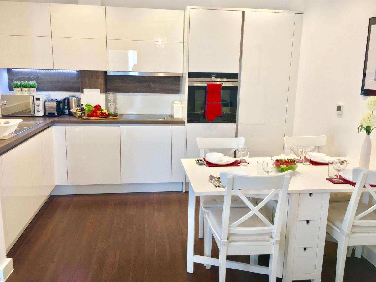2-bedrooms Modern Next To Velodrome, Lounge, Balcony, Parking, Abba