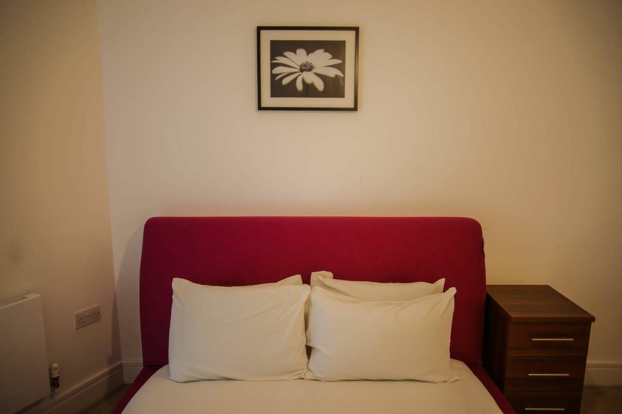 Executive 2 Bed Apartment London