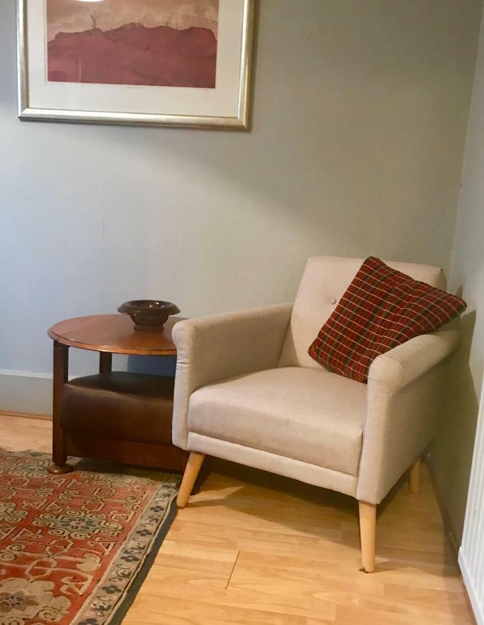 Apartment Bright,tasteful And Comfortable Flat In Trendy Shorditch.