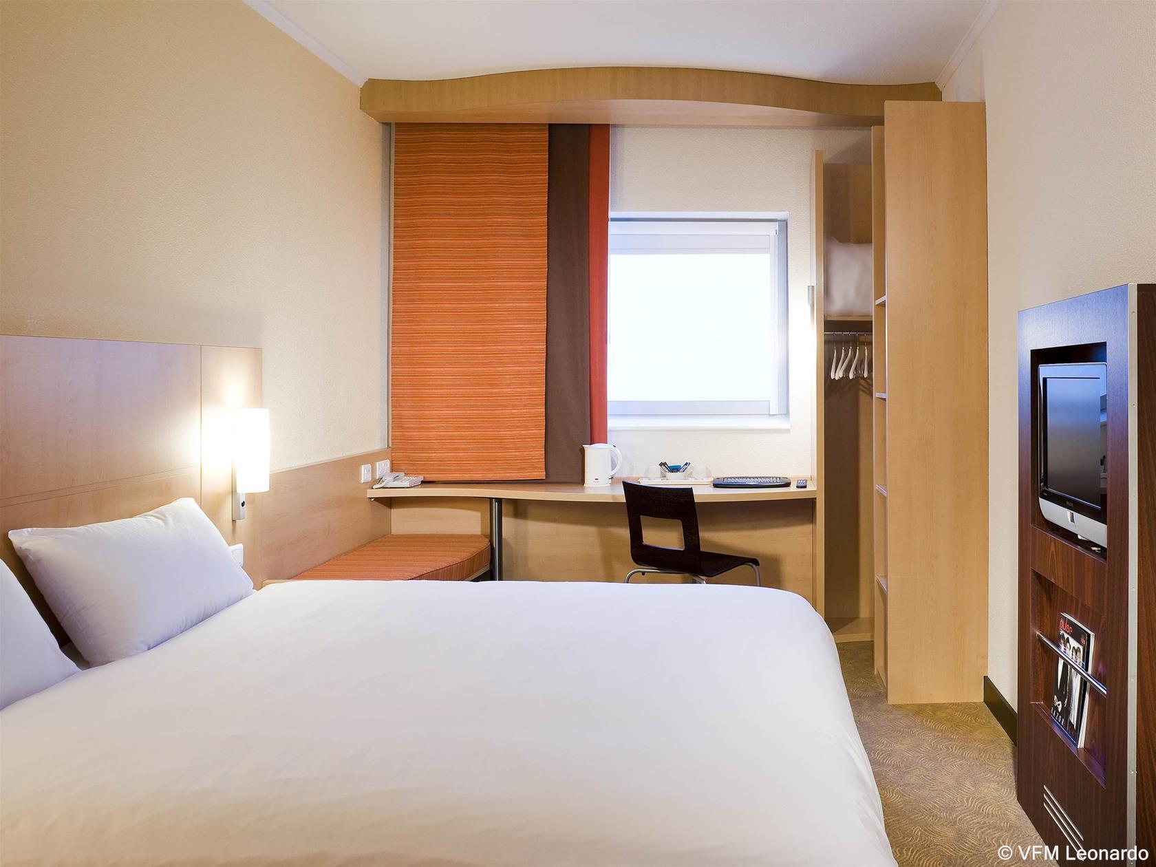 Ibis Stratford