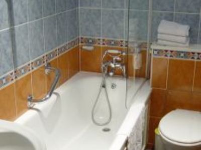 Hotell William 3*