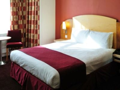 Comfort Harrow Hotel 3*