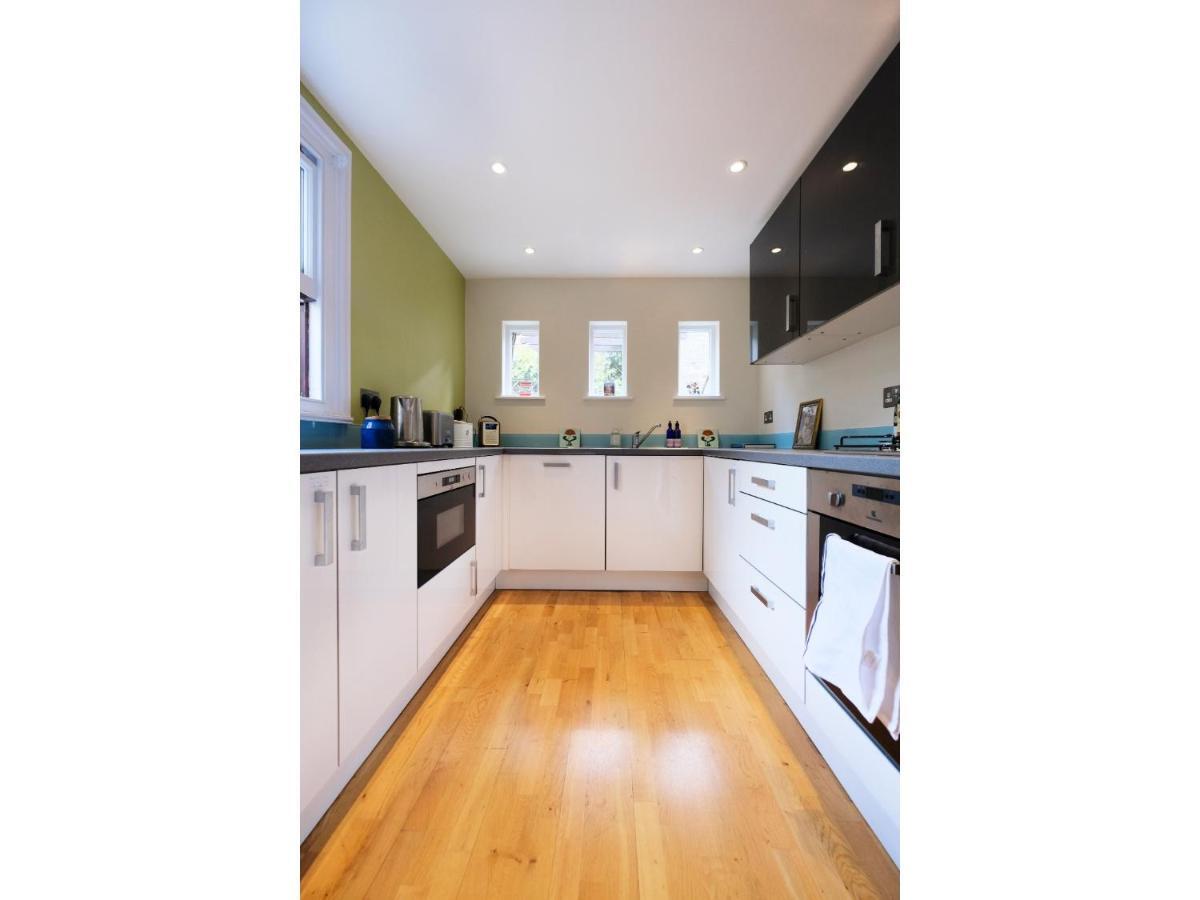 Holiday home Pass The Keys Charming Portobello Road London